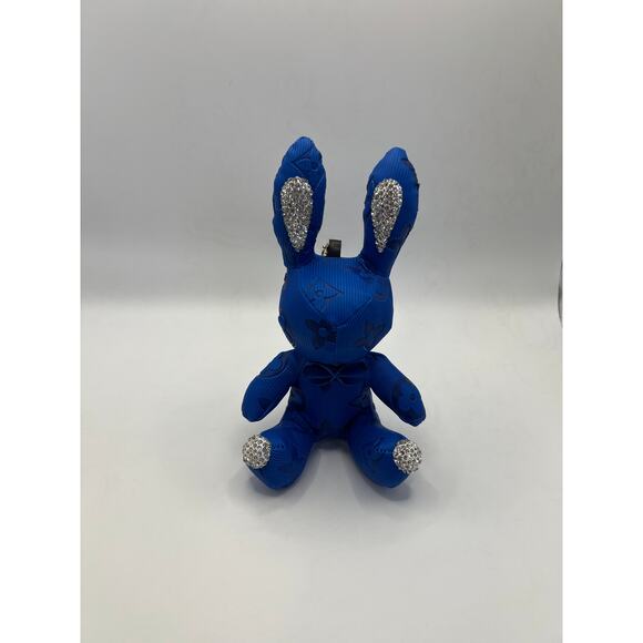 Luxury Bunny Rhinestone Designer Decor MUST HAVE!! - Picture 1 of 3